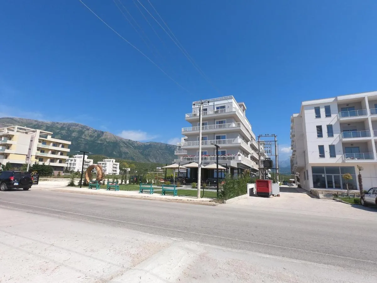R&I Sea And Mountain View Apartments Radhime Orikum Albania