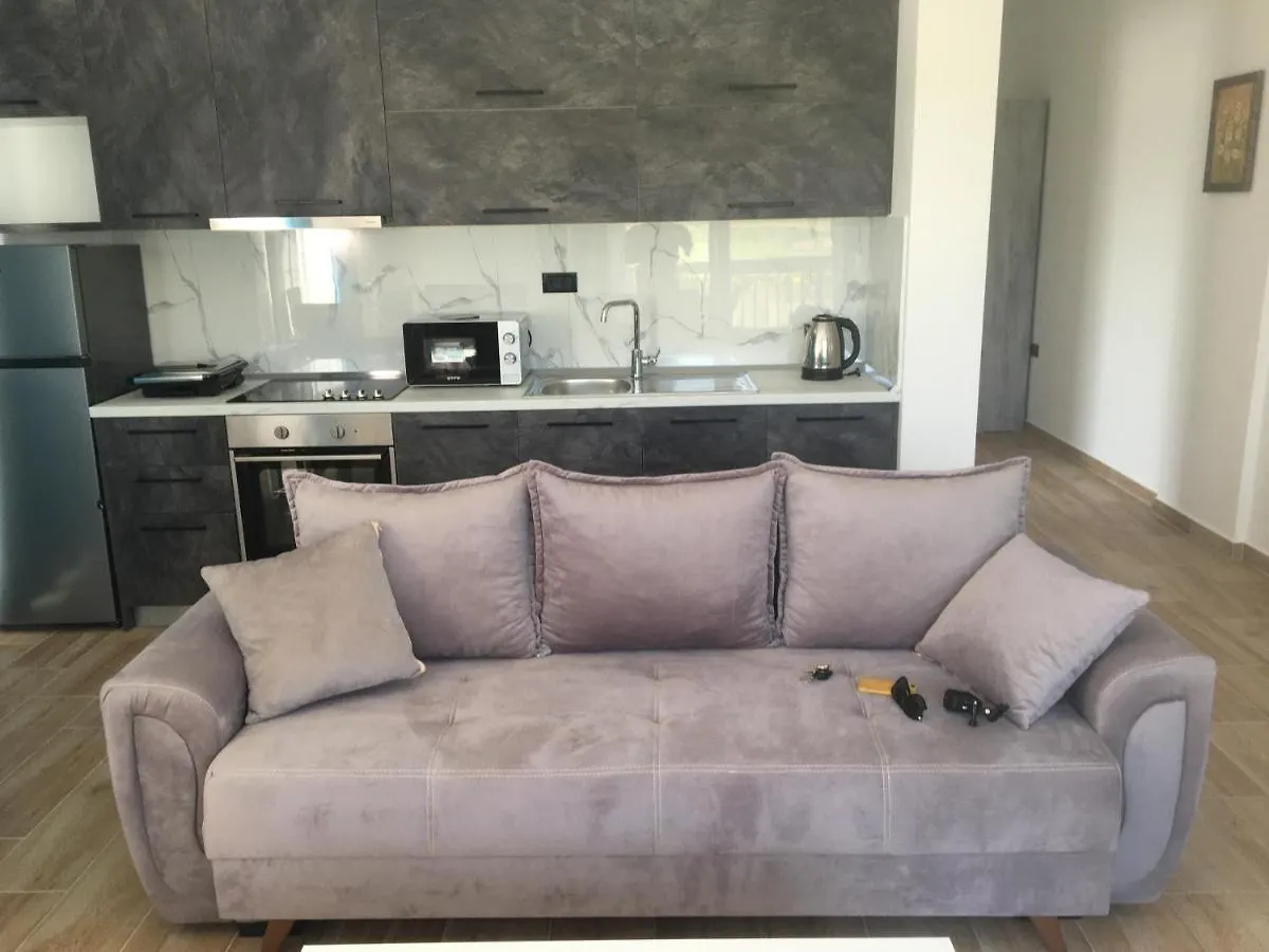 R&I Sea And Mountain View Apartments Radhime Orikum