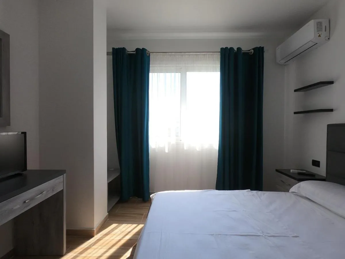 R&I Sea And Mountain View Apartments Radhime Orikum 0*,