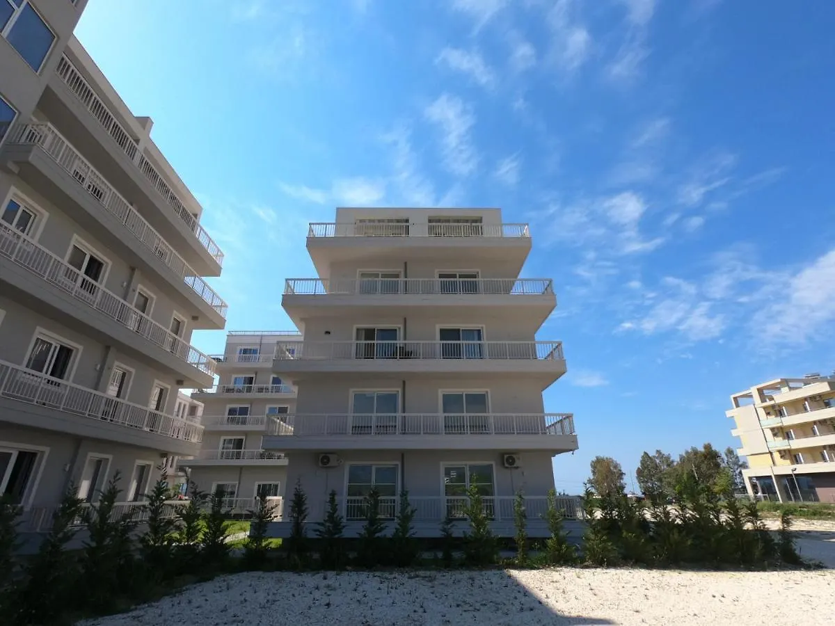 R&I Sea And Mountain View Apartments Radhime Orikum