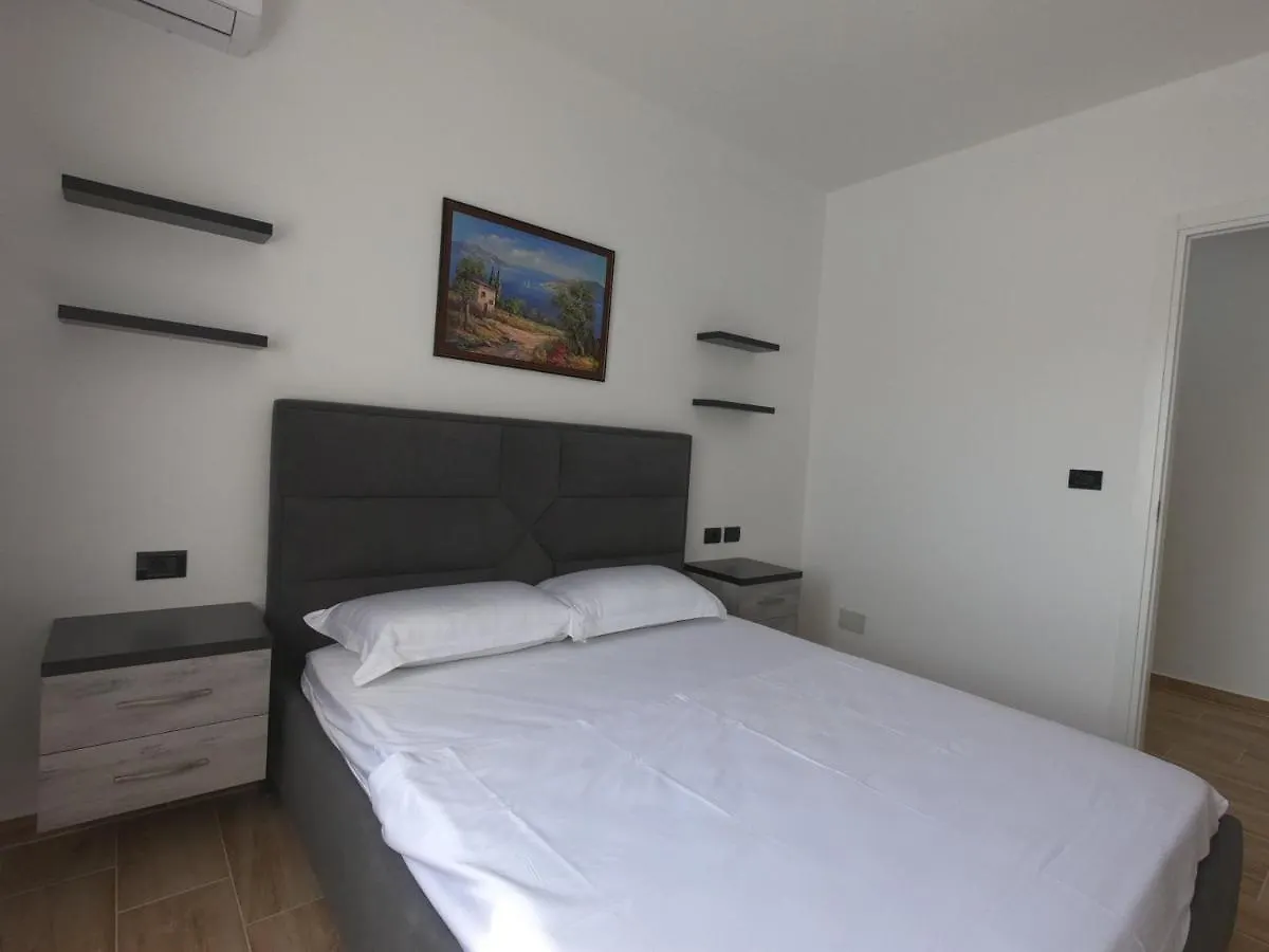 R&I Sea And Mountain View Apartments Radhime Orikum