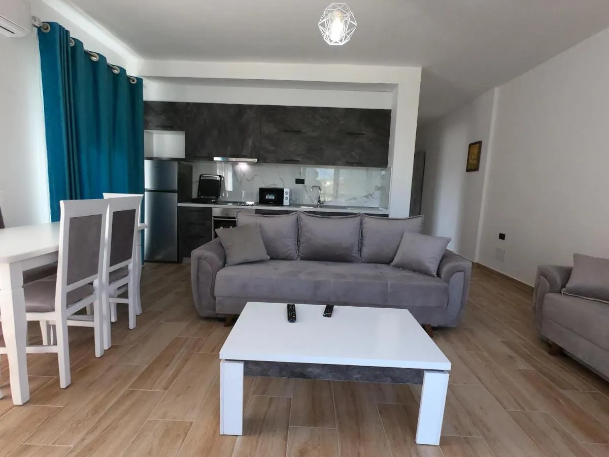 R&I Sea And Mountain View Apartments Radhime Orikum